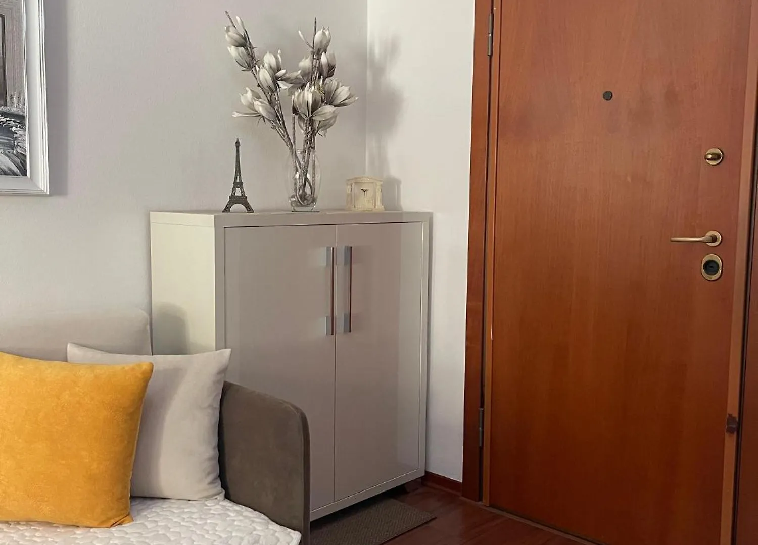 Sky Center Apartment Tirana